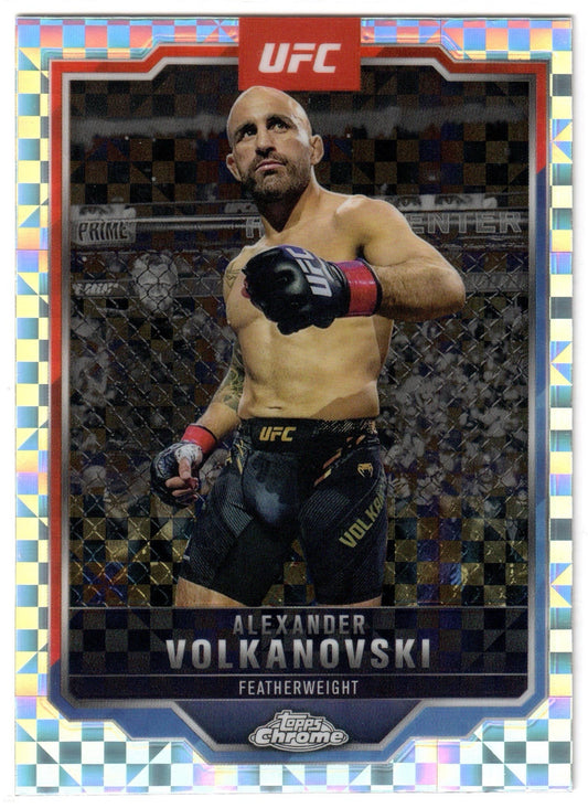 UFC - 2025 Topps Chrome - Alexander Volkanovski - X-FRACTOR - #18 - NM