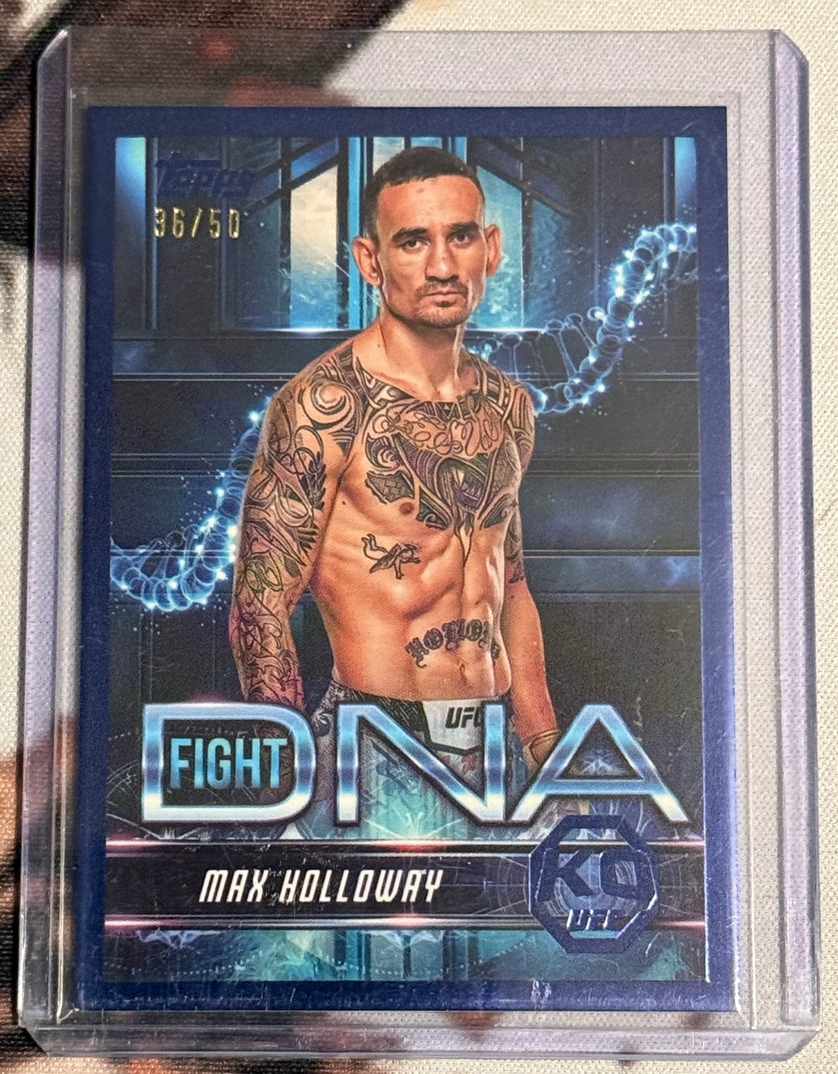 UFC - 2025 Topps Knockout - Max Holloway - Fight DNA Blue SERIALIZED /50 - #FD-5 - NM/M